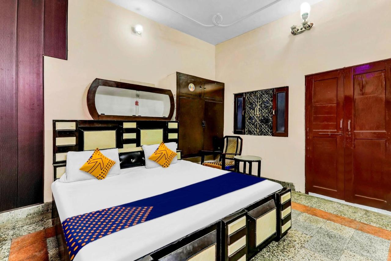 Spot On 81122 Saket Honest Hotel Ayodhya 외부 사진